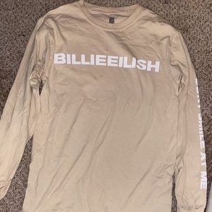 size small!! ❤️‍🔥 old billie shirt :) $8